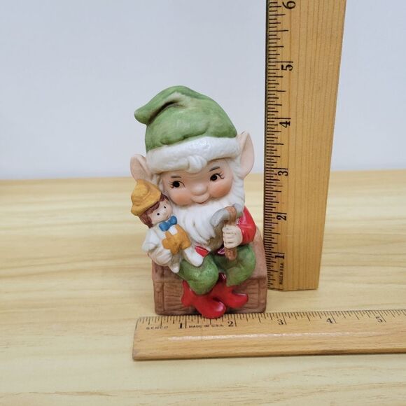 Vintage Homco Christmas Elf in Workshop Making Toys Festive Figurine - Picture 8 of 12
